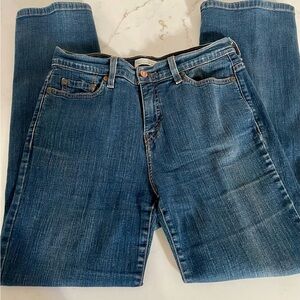 Levi’s Perfectly Slimming Boot Cut 512 Jeans